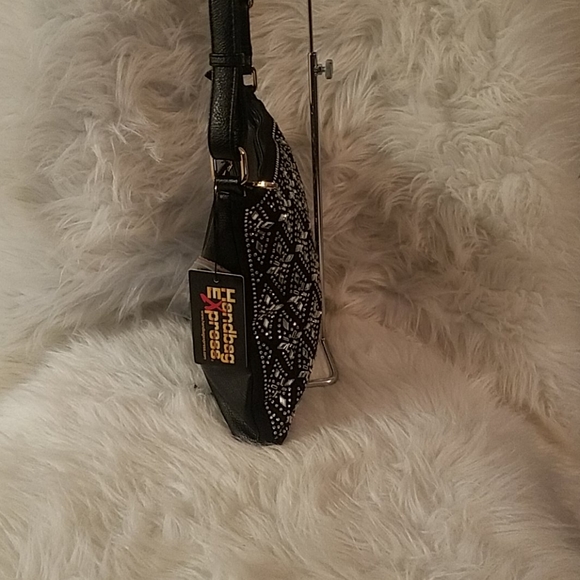 BLACK DAZZLING RHINESTONE PATTERN CROSSBODY SLING - Picture 6 of 7